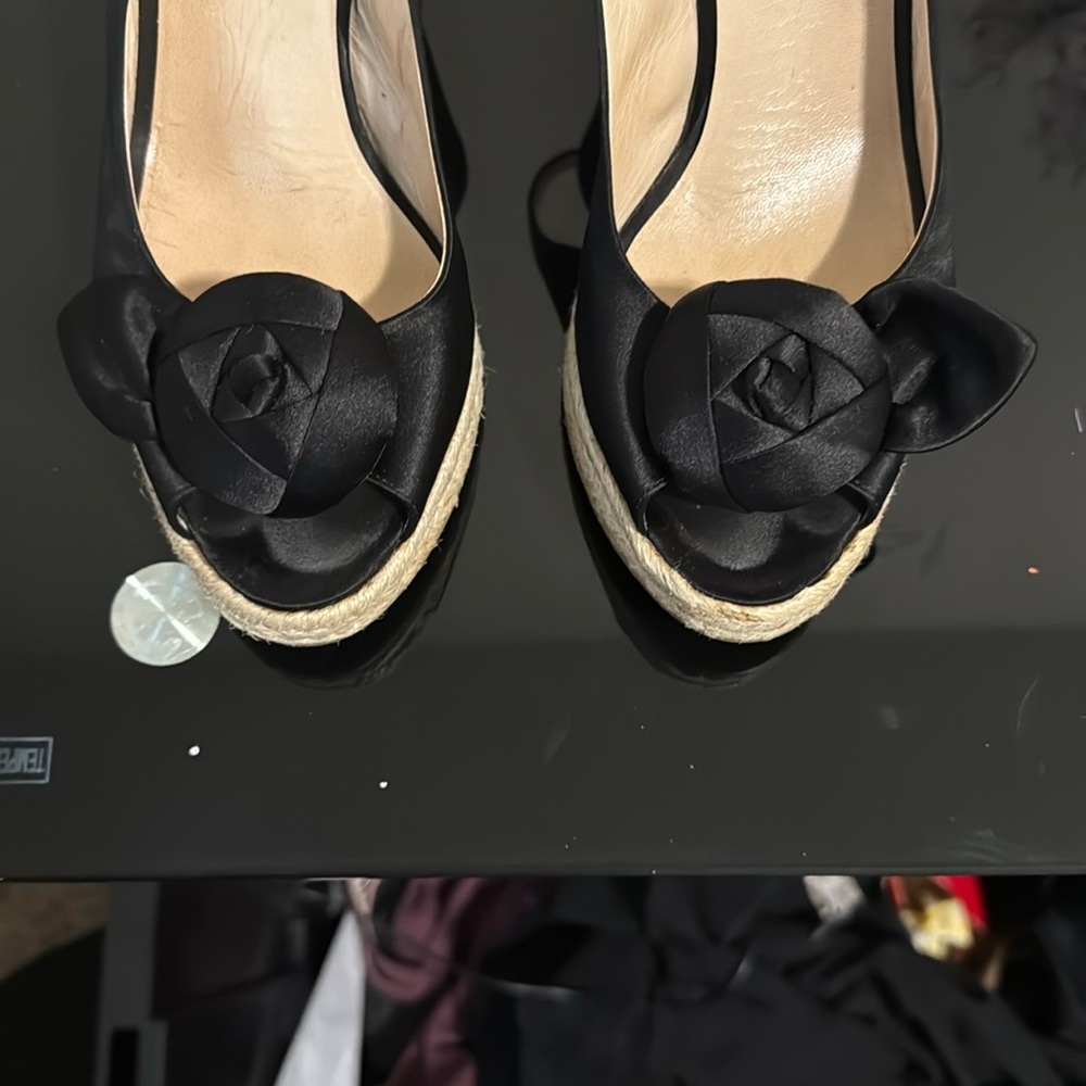 Prada Black Espadrille Shoes with Sophisticated Design - Picture 6 of 6